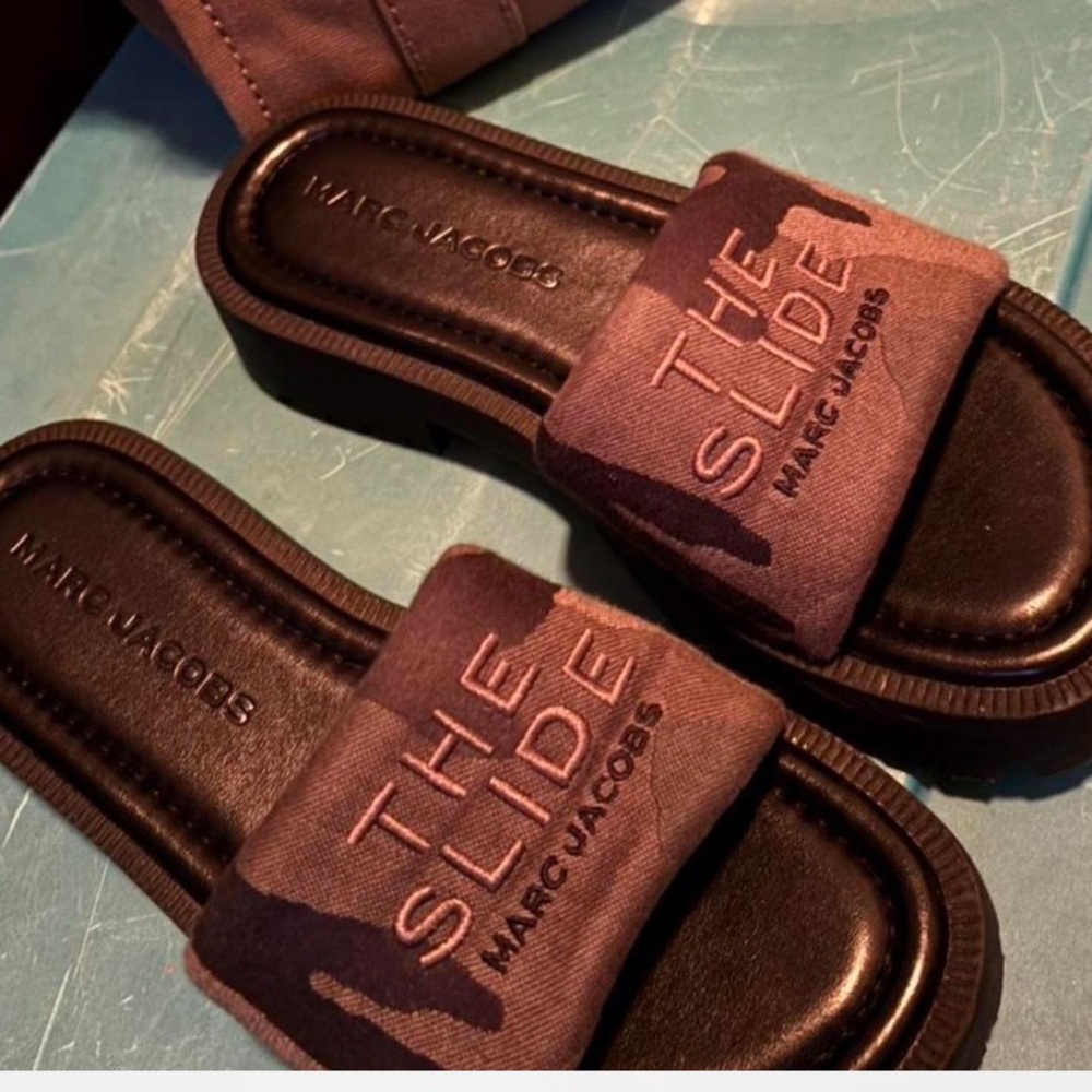 Marc Jacobs THE SLIDE lugs in Camo. - Picture 2 of 2